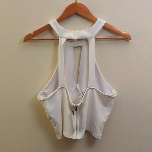 NWT Bebe White Cropped Halter Top - Picture 3 of 13